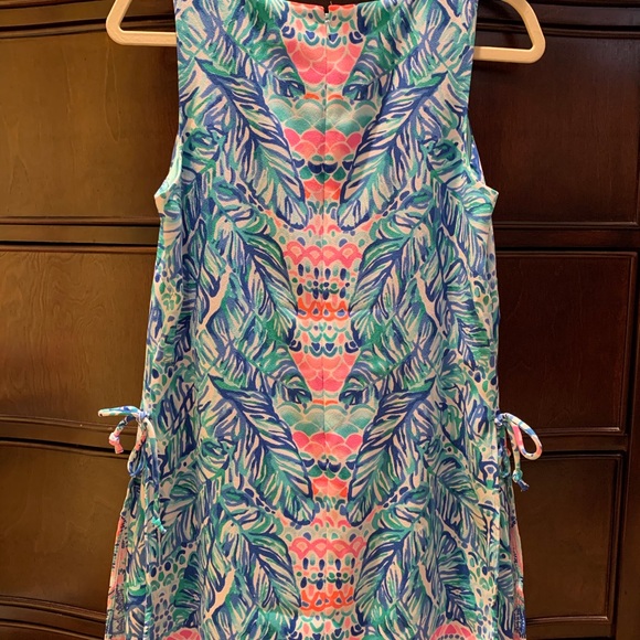 Lilly Pulitzer Romper with built in shorts. Size 4 - Picture 2 of 6